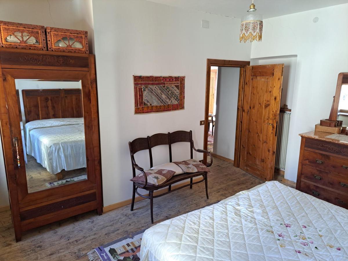 L' Antica Casa Di Maria Lilia Lägenhet Pieve di Cadore Exteriör bild